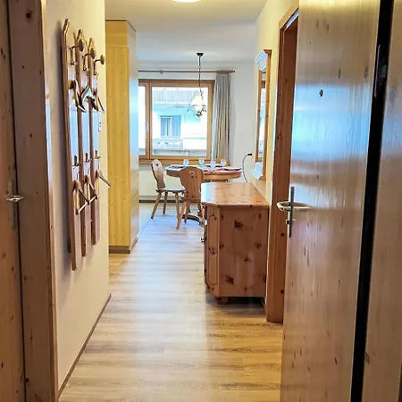 Appartamento Toissa A13 By Interhome Salouf